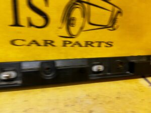 ŚLIZG MOCOWANIE LISTWY PROGOWEJ PRZÓD LEWY LEWE RENAULT ZOE I Z.E.