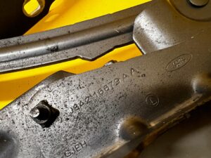 KOMPLET ZAWIASY MASKI POKRYWY SILNIKA LEWY PRAWY RANGE ROVER VELAR L560