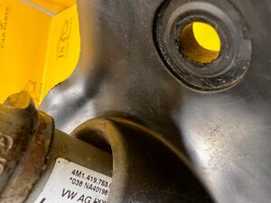 DRĄŻEK SZTYCA KOLUMNY KIEROWNICZEJ AUDI SQ7 Q7 4M0