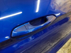 DRZWI PRAWA STRONA PRAWY PRZÓD FORD MUSTANG VI 2017R USA N6