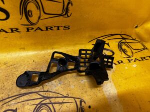 UCHWYT WSPORNIK MOCOWANIE MERCEDES A KLASA W177