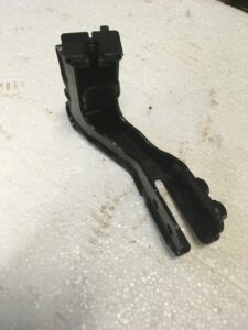 STELAŻ WSPORNIK WZMOCNIENIA AUDI A8 D4 4H0399633A