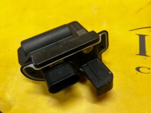 KLEMA ROZDZIELACZ PRĄDU B + BMW 2.0 3.0 D X5 F15 X6 F16