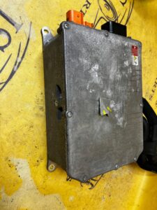 MODUŁ ŁADOWANIA BATERII PORSCHE CAYENNE 9Y3 9Y0 COUPE HYBRID