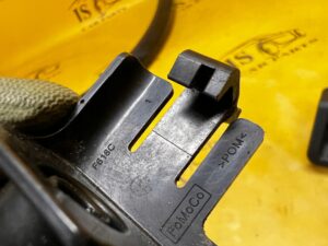 ZAŚLEPKA OSŁONA KLEMY DODATNIEJ PLUSOWEJ FORD FUSION LIFT USA