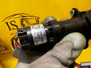 CZUJNIK TEMPERATURY JAGUAR XJ X351 AW93-8B506-AB