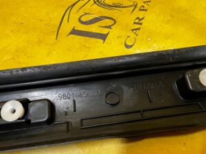 LISTWA SZYBY CZOŁOWEJ PRZÓD PRAWA CITROEN C4 GRAND PICASSO II EU EEB