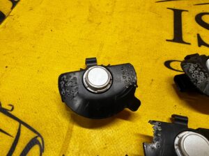 CZUJNIK PARKOWANIA PDC TYŁ MOCOWANIE KOSZYK TESLA MODEL 3 PRZEDLIFT