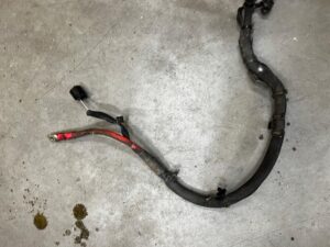 PRZEWÓD KLEMA PLUSOWA RANGE ROVER VELAR L560