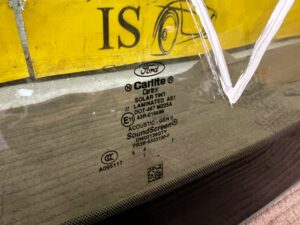 SZYBA PRZÓD CZOŁOWA SOUNDSCREEN FORD MUSTANG VI USA 2016R