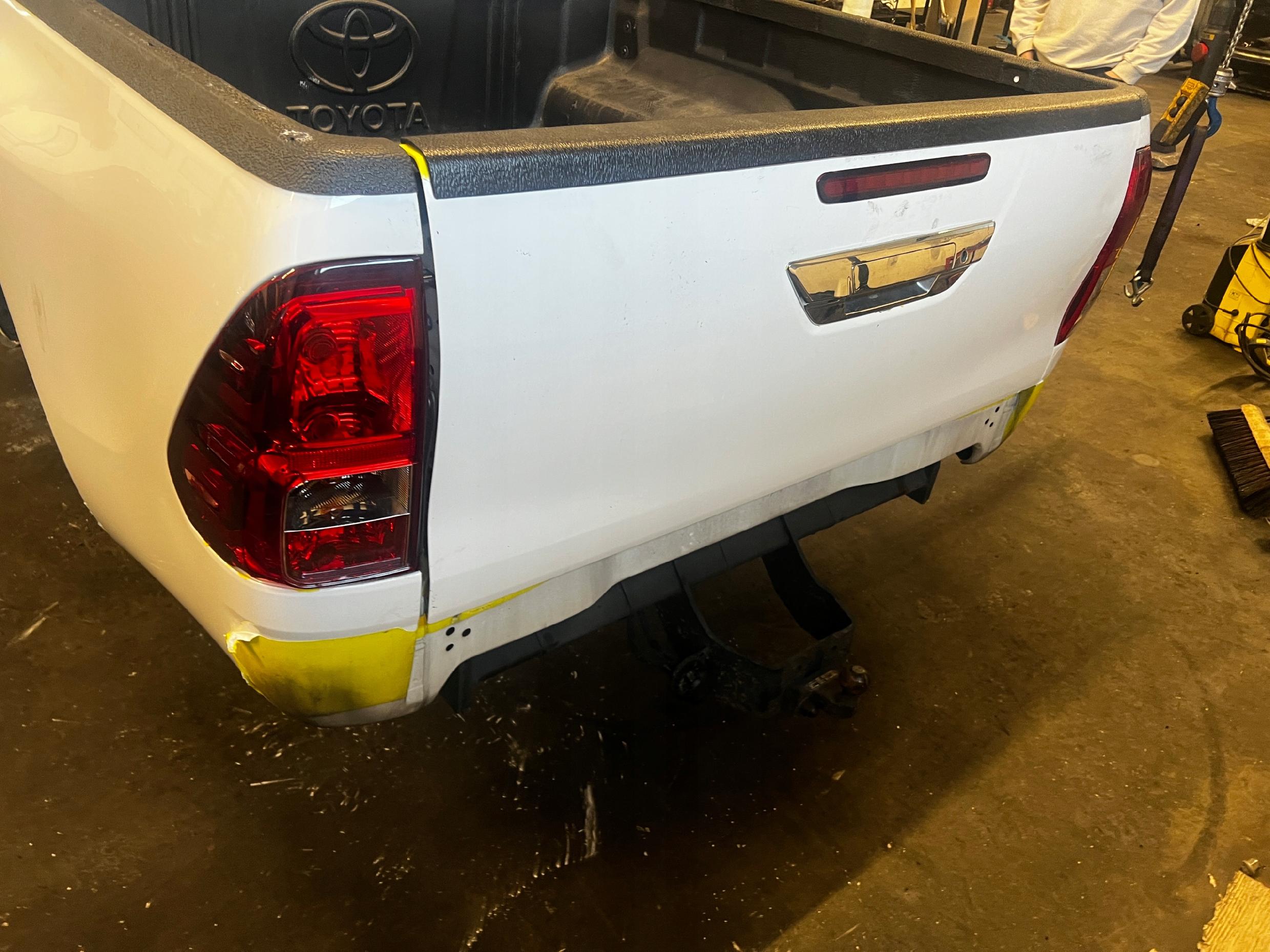 PAKA ŁADOWNIA SKRZYNIA TYŁ TOYOTA HILUX VIII 8 2.4 DIESEL DOUBLE TWIN CAB