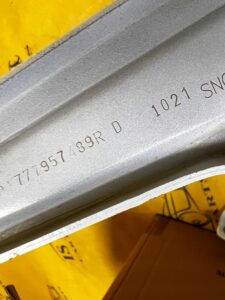 ROLKA DRZWI PRZESUWNYCH PROWADNICA GÓRNA LEWA DACIA DOKKER 369