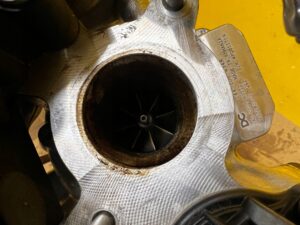 TURBOSPRĘŻARKA TURBO TURBINA KOLEKTOR RENAULT 1.3 TCE