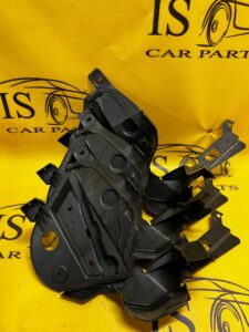 PRAWA OSŁONA KIELICHA PODSZYBIA FORD KUGA MK3