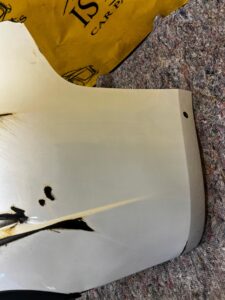 ZDERZAK TYLNY TYŁ 6 PDC TESLA MODEL 3 PRZEDLIFT BIAŁA PERŁA