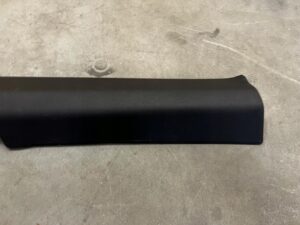 LISTWA OSŁONA POSZYCIE PROGU LEWA LEWE NISSAN QASHQAI J11