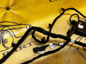 WIĄZKA TUNELU ŚRODKOWEGO FORD KUGA MK3 ESCAPE USA