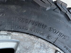 KOŁA FELGI OPONY TERENOWE JEEP GRAND CHEROKEE COMMANDER WRANGLER 265/65 R17