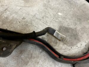 PRZEWÓD PLUSOWY AKUMULATORA PEUGEOT 508 I LIFT SW KOMBI RXH 2.0 HYBRID