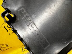 POKRYWA SKRZYNKI OSŁONA BEZPIECZNIKÓW SKODA SCALA VW AUDI