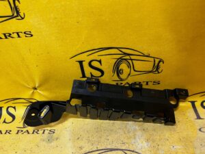 UCHWYT BŁOTNIKA TYLNEGO LEWY FORD ESCAPE MK4 1.5 EB