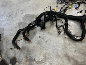 WIĄZKA PRZEWODÓW SKRZYNKA BEZPIECZNIKÓW PORSCHE CAYENNE 7P5 LIFT 4.2D