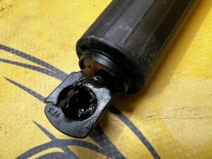 KOMPLET SIŁOWNIKI ELEKTRYCZNE KLAPY BAGAŻNIKA TYŁ RENAULT ESPACE VI