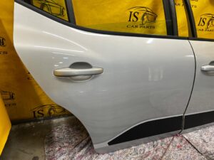 DRZWI PRAWA STRONA PRAWY PRZÓD TYŁ DACIA SANDERO III STEPWAY TEKQF 2022R