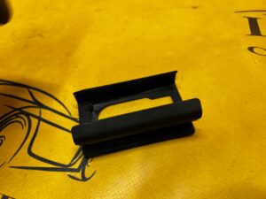 WSPORNIK BLACHA MOCOWANIE LAND ROVER DISCOVERY 5 V L462