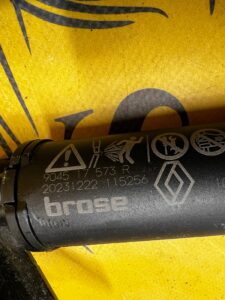 KOMPLET SIŁOWNIKI ELEKTRYCZNE KLAPY BAGAŻNIKA TYŁ RENAULT ESPACE VI