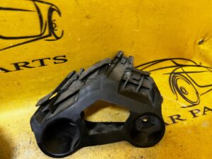 ŚLIZG WSPORNIK UCHWYT MOCOWANIE ZDERZAKA TYŁ TYLNY PRAWY SKODA SCALA