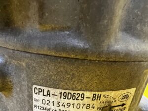 SPRĘŻARKA KOMPRESOR KLIMATYZACJI RANGE ROVER VELAR L560 2.0D