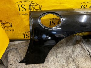 BŁOTNIK TYŁ TYLNY LEWY CHEVROLET CORVETTE C5 CABRIO 97-04