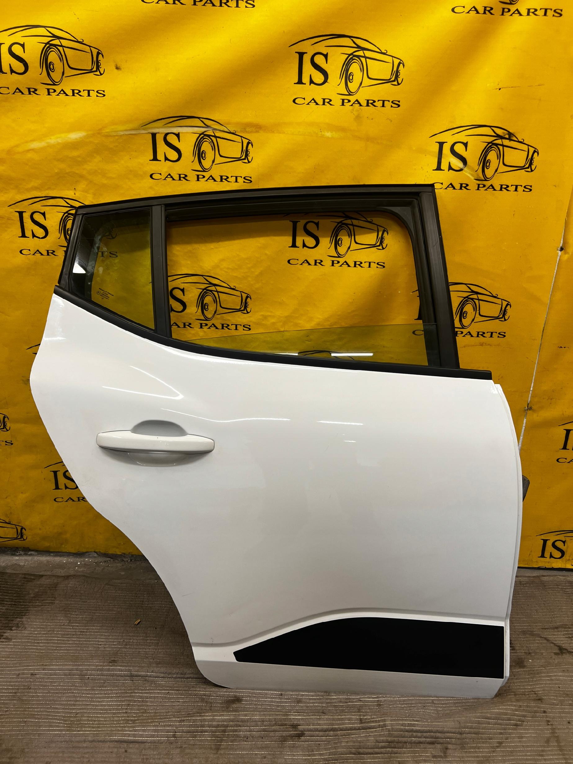 DRZWI PRAWA STRONA PRAWY TYŁ DACIA SANDERO III STEPWAY 2023R 369