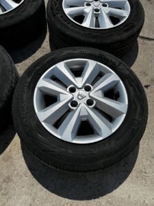 KOŁA FELGI STRUKTURALNE OPONY LETNIE DACIA SANDERO III 3 185/65 R15