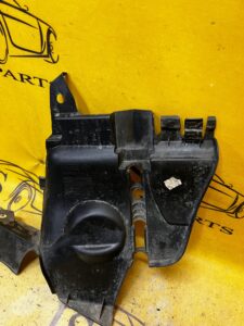 NADKOLE OSŁONA PODŁUŻNICY ZAŚLEPKA PLASTIK SILNIKA PRAWA DACIA DUSTER II