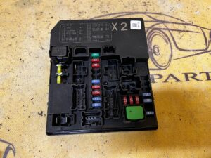 MODUŁ SKRZYNKA BSI NISSAN LEAF I ZE0