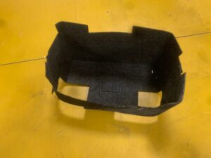 GÓRNA OSŁONA OBUDOWA AKUMULATORA JEEP WRANGLER JL