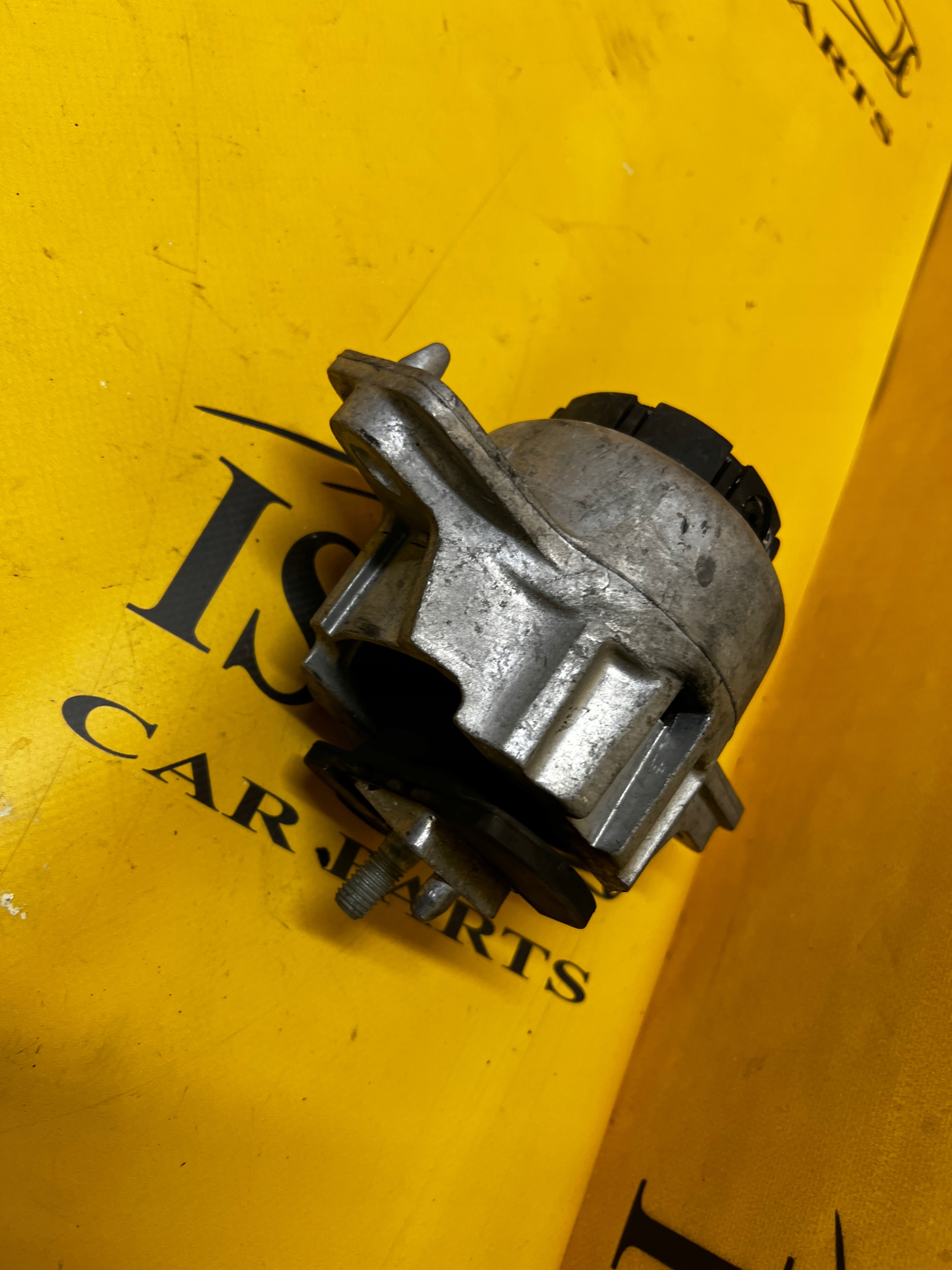 ŁAPA PODUSZKA SILNIKA LEWA RANGE ROVER VELAR L560 JAGUAR F-PACE X761