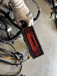 OKABLOWANIE WIĄZKA KOMORY SILNIKA FORD ESCAPE MK4 1.5 EB