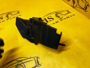 DEFLEKTOR KIEROWNICA POWIETRZA LEWA LEWY LAND ROVER DISCOVERY 5 V L462