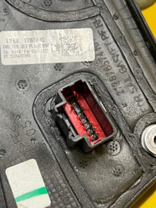 LUSTERKO PRAWE ASYST 11 PIN FORD KUGA MK3 ST-LINE