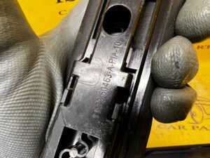 LISTWA OSŁONA DACHOWA LEWA LAND ROVER DISCOVERY SPORT L550