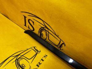 LISTWA USZCZELKA SZYBY CZOŁOWEJ PRZÓD LEWA BMW X6 E71