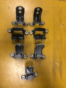 ZAWIASY DRZWI PRZÓD TYŁ LEWY PRAWY NISSAN LEAF ZE0