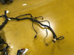 WIĄZKA INSTALACJA BEZPIECZNIKI KABINY INFINITI Q30