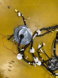 WIĄZKA INSTALACJA ŚCIANY GRODZIOWEJ INFINITI Q50