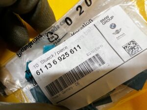 10 X KOSTKA OBUDOWA GNIAZDA 4 PIN 4PIN BMW NOWA OEM