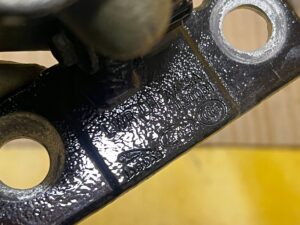 ZAWIASY DRZWI LEWY RANGE ROVER VOGUE L405