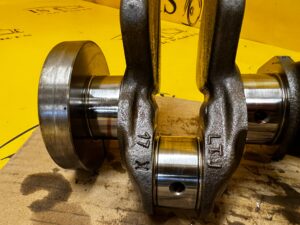 WAŁ KORBOWY SILNIKA DACIA DUSTER II 1.0 TCE LPG H4D F480 2718R GFGH DKKH